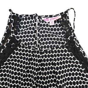 Candies Tank Top‎ Black White Geometric Sleeveless Lace Trim Casual M